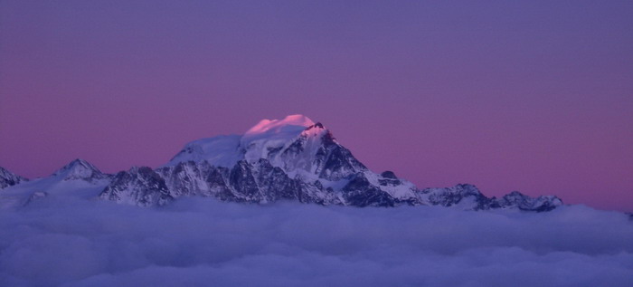 Coucher de soleil sur le Grand Combin depuis la cabane d'Orny