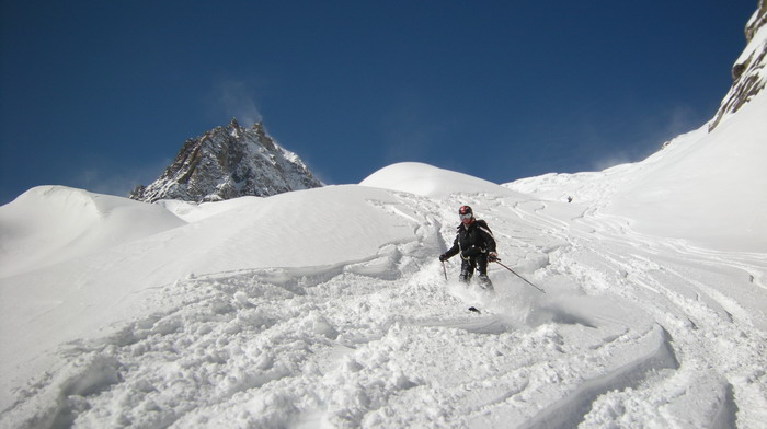 Neige poudreuse sur la Vallée Blanche, au niveau du Petit Rognon