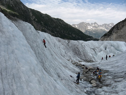 le site de la mer de Glace à Chamonix le site de la mer de glace initiation et école de glace