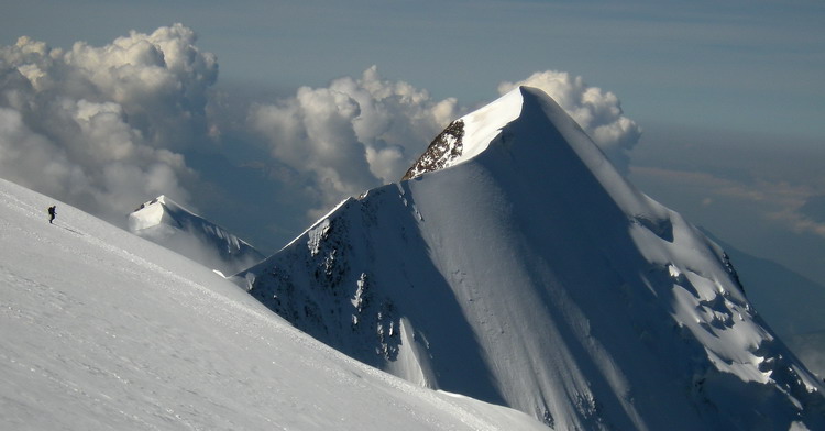 Miages Bionnassay Mont-Blanc : l'arête de Bionnassay Miages Bionnassay Mont-Blanc : l'arête de Bionnassay