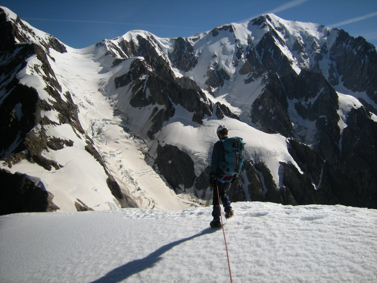 Miages Bionnassay Mont-Blanc : descente des Dômes de Miage vers Durier Miages Bionnassay Mont-Blanc : descente des Dômes de Miage vers Durier