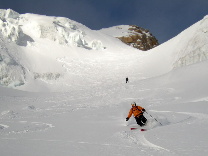 Descente � skis de l'Envers du Plan, secteur de la Vall�e Blanche