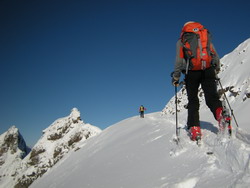 Les guides de l'association Alta-Via en ski de randonnée près de Flaine - Grand Massif 