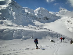 Ski de randonnée avec un guide de haute-montagne : les glaciers de Zinal 