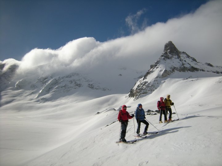 Descente du col de l'Evêque, ambiance de foehn sur l'Italie