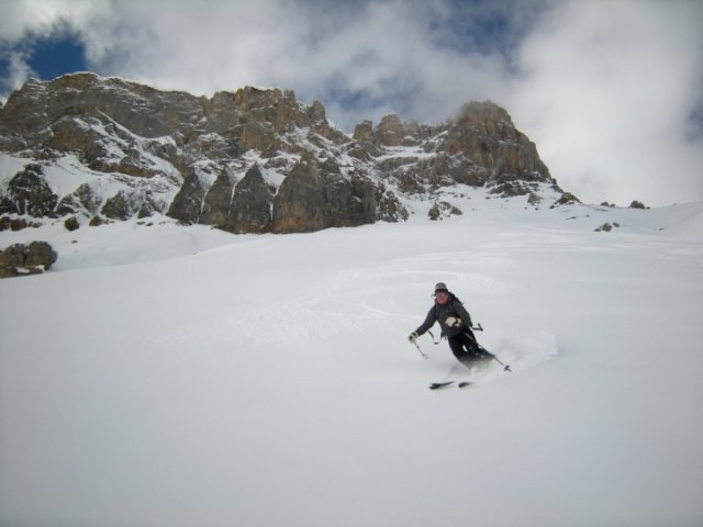 Descente du col d'Anterne en neige de printemps