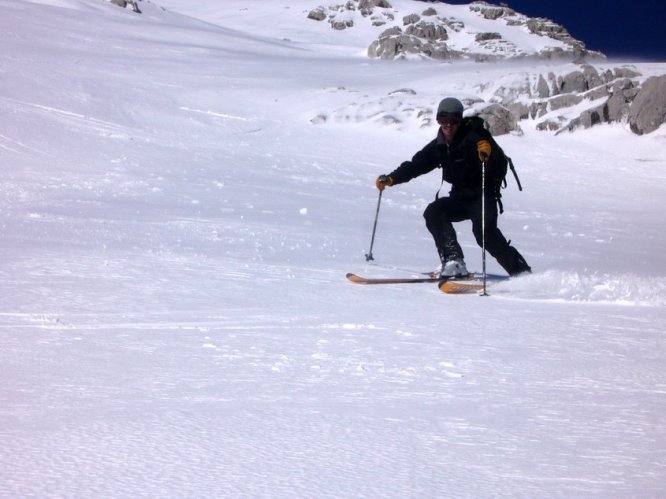 Face sud de la Pointe Blanche à skis