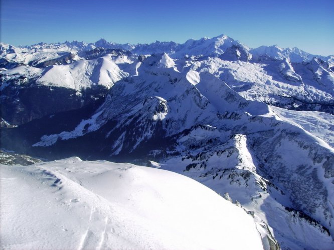 Face sud de la Pointe Blanche à skis