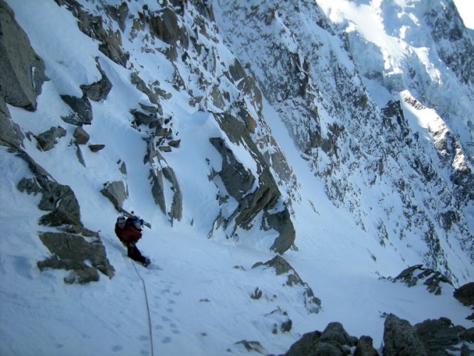 Couloir des Cosmiques à skis