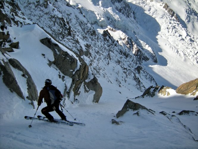 Couloir des Cosmiques à skis