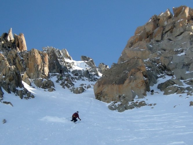 Couloir des Cosmiques à skis