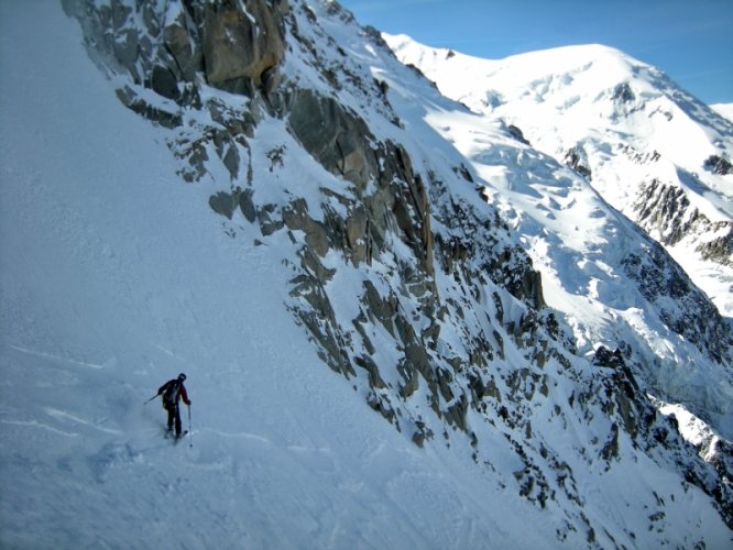 Couloir des Cosmiques à skis