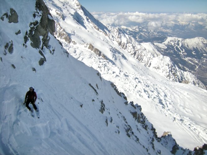 Couloir des Cosmiques à skis