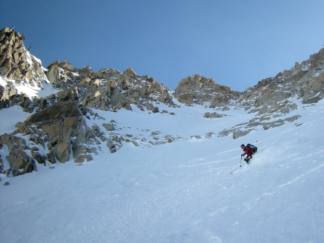 Couloir des Cosmiques à skis