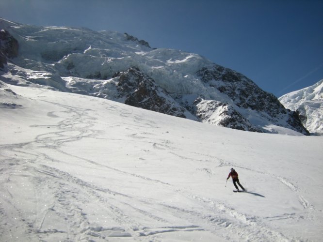 Couloir des Cosmiques à skis