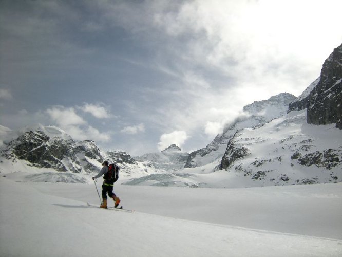 Autour de la Cabane Mountet