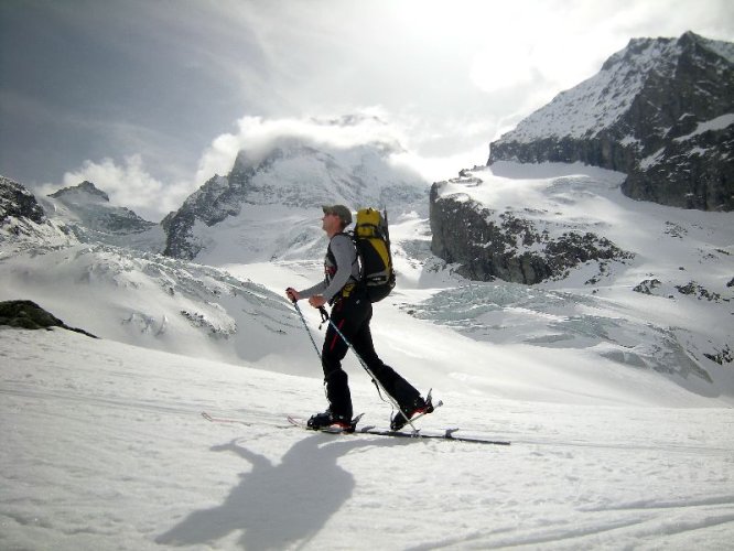 Autour de la Cabane Mountet