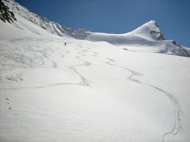 Autour de la Cabane Mountet