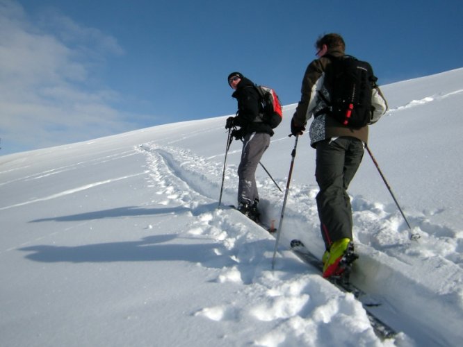 Ski de randonnée à la pointe du Château