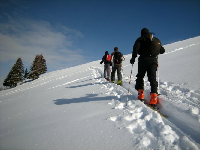 Ski de randonnée à la pointe du Château