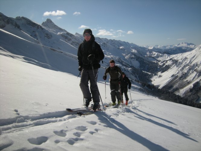 Ski de randonnée à la pointe du Château