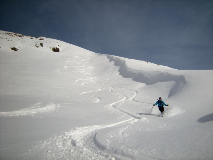 Descente de la combe au sud du sommet de la pointe de Ressachaux