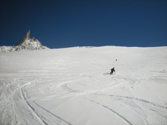 Glacier de la Vierge et Vallée Noire