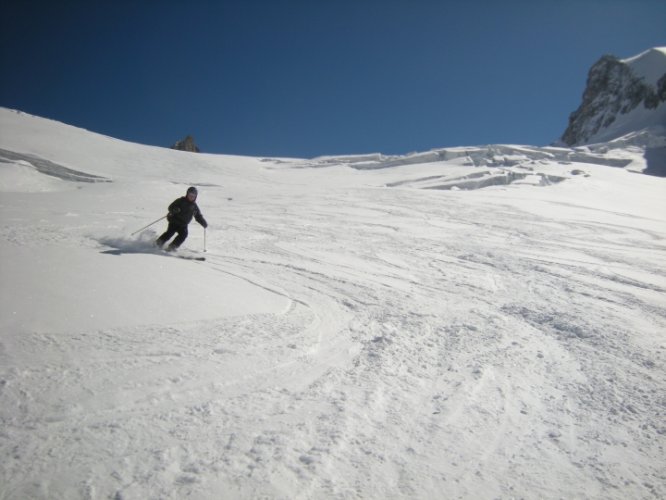 Glacier de la Vierge et Vallée Noire