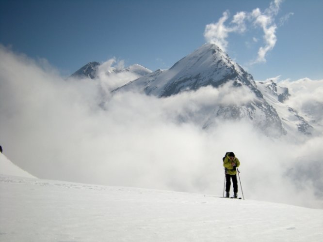 Tour du Wildstrubel à skis