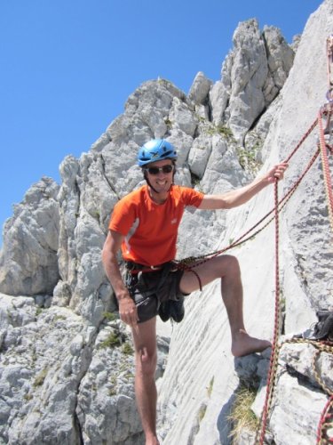 Tchao Godillo aux piliers de la pointe du Midi