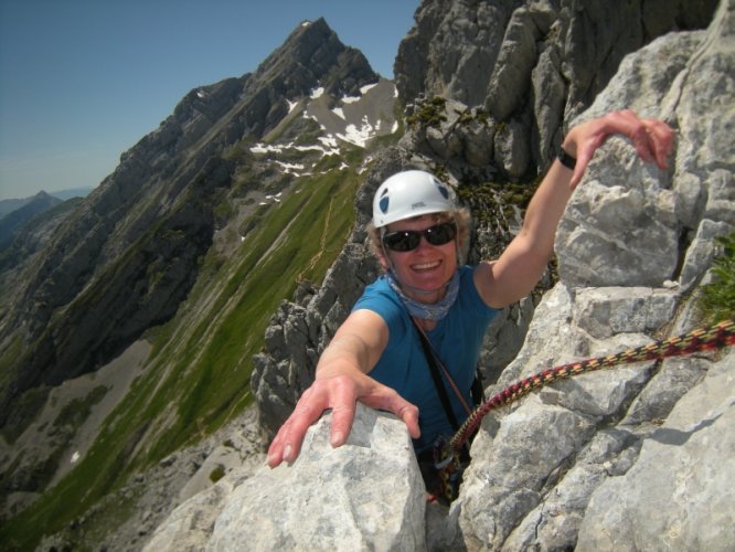 Tchao Godillo aux piliers de la pointe du Midi