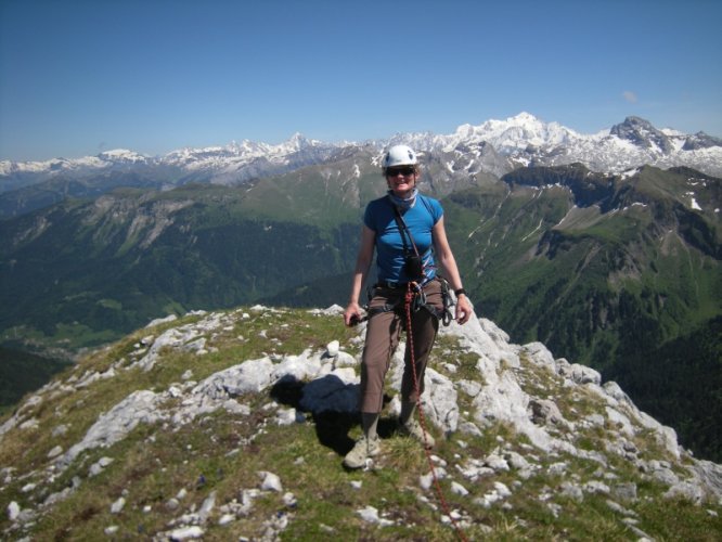 Tchao Godillo aux piliers de la pointe du Midi