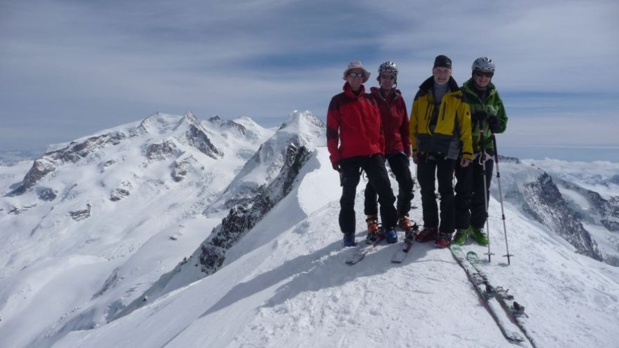 Traversée des 4000 du Mont-Rose à ski