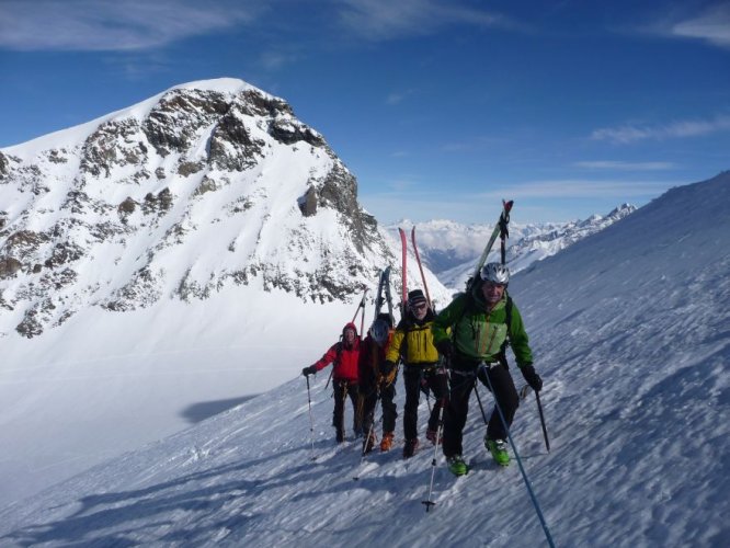 Traversée des 4000 du Mont-Rose à ski