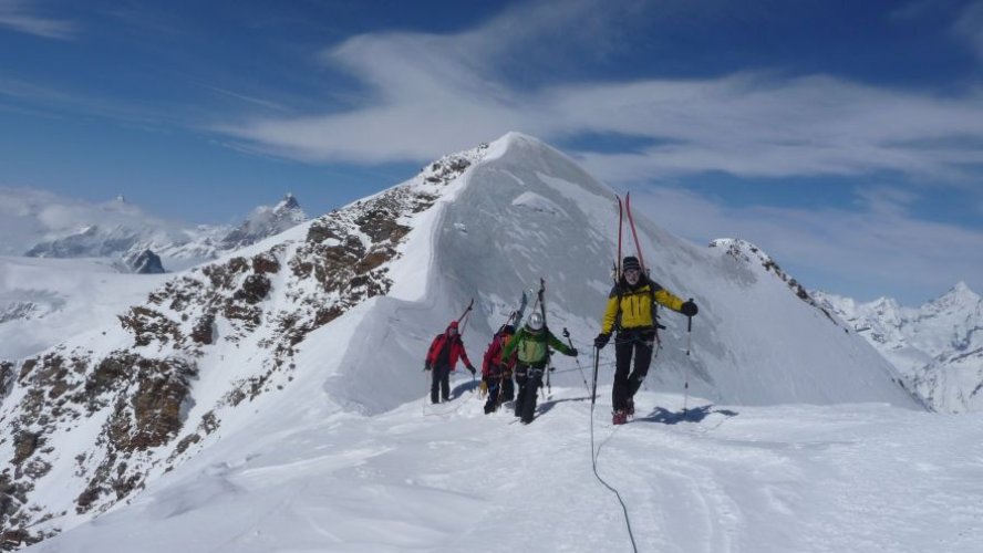 Traversée des 4000 du Mont-Rose à ski