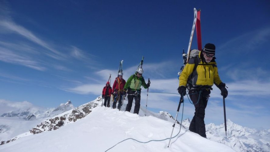 Traversée des 4000 du Mont-Rose à ski