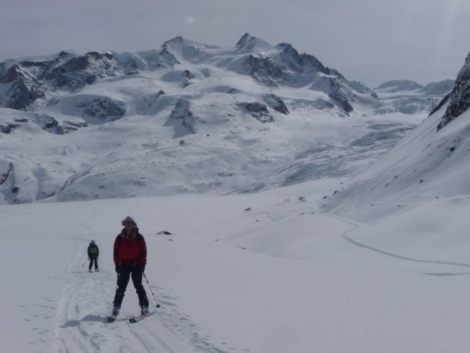 Traversée des 4000 du Mont-Rose à ski