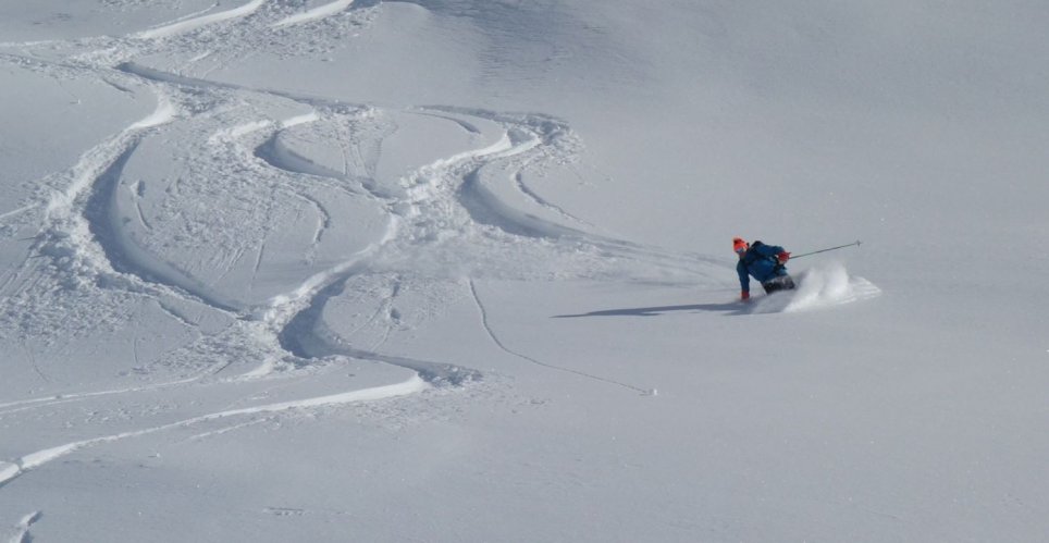 Grosse poudreuse en haute-maurienne