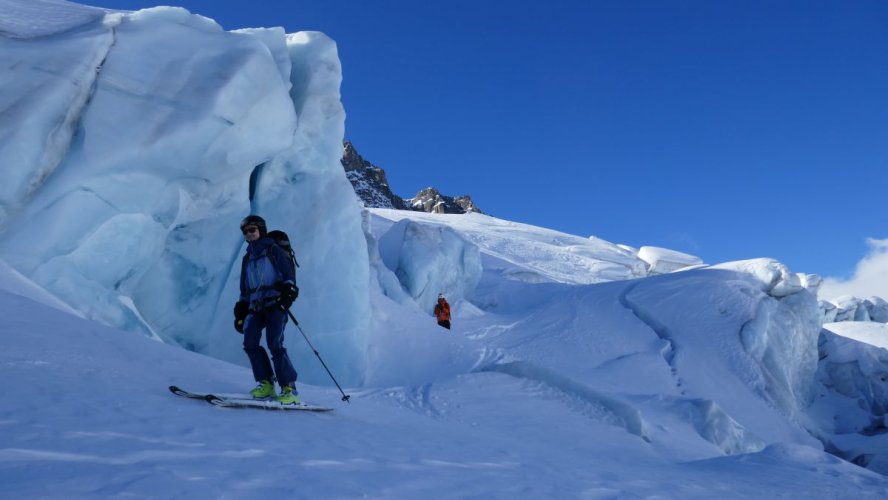Descente du glacier du Mont-Mallet