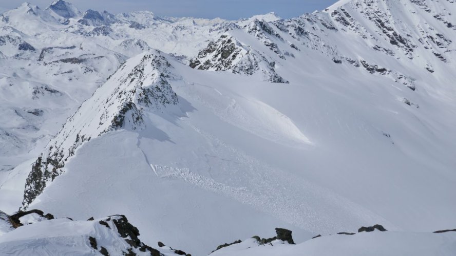 Une plaque versant Valgrisenche, toujours sous le vent de sud, versant Nord