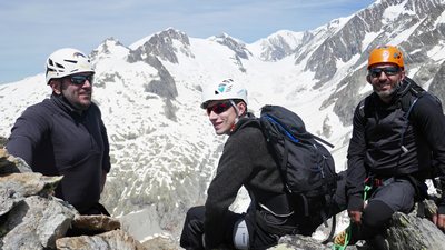 quel bonheur d'évoluer ensemble, rassemblés par une même corde dans ces lieux magiques