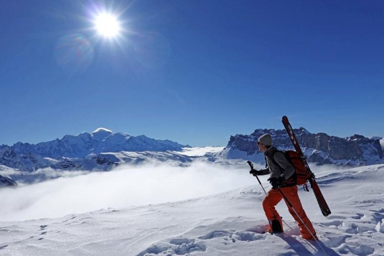 Sur l'arête ensoleillée des Frêtes du Grenier de Commune