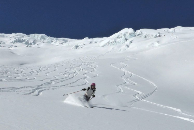 Superbe descente de l'Envers en mars