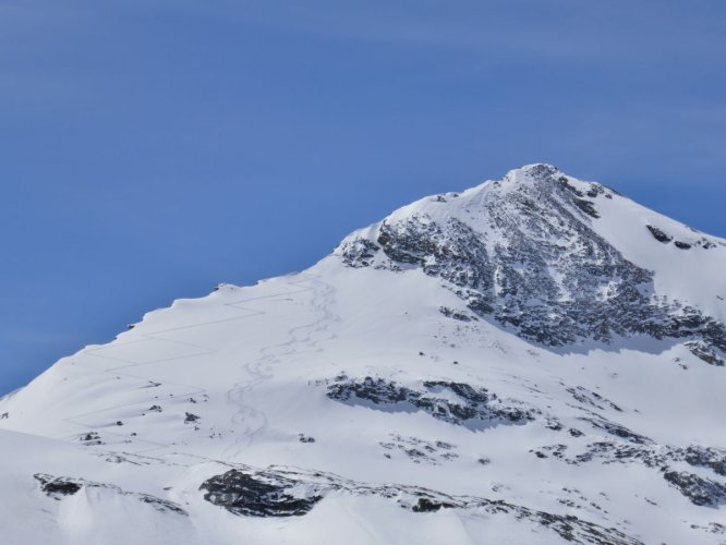 Grand ski à la Becca de la Traversière