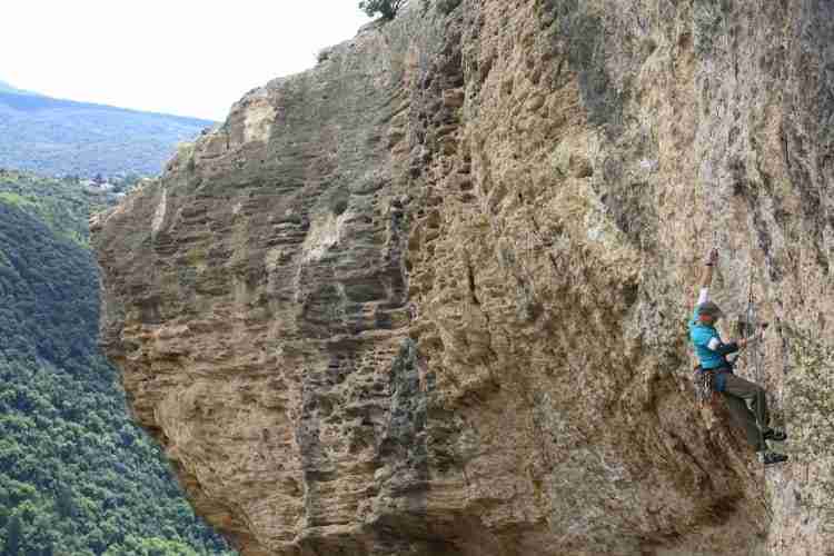 Un beau 7a à Mollans