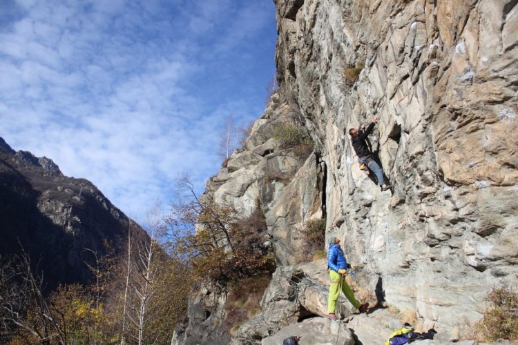 Une belle séance d'escalade à Biellesi en novembre