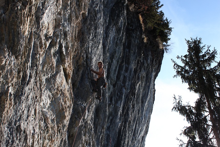 Dans le haut de l'Homme de Dos, 7c court et très dur, Bionnassay