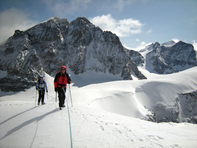 la traversée du Piz Sella en Bernina, entre cabane Coaz et refuge Marinelli