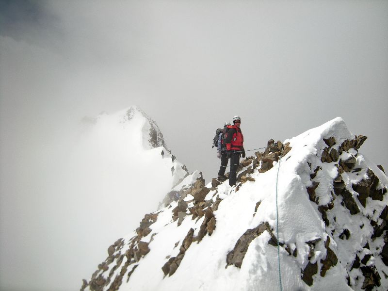 sur les arêtes du Piz Bernina, voie normale