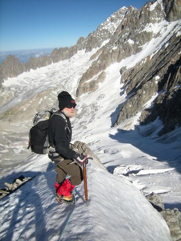 sur la belle arête à la descente du sommet de la pointe Isabelle